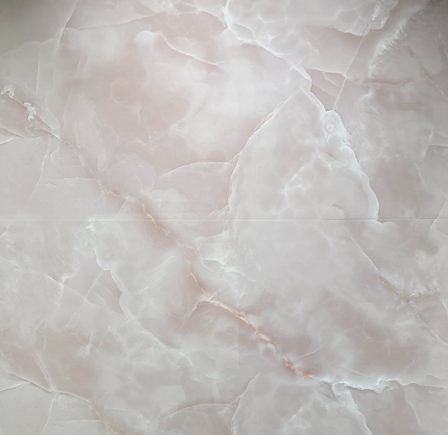 ONYX LUXE PINK POLISHED